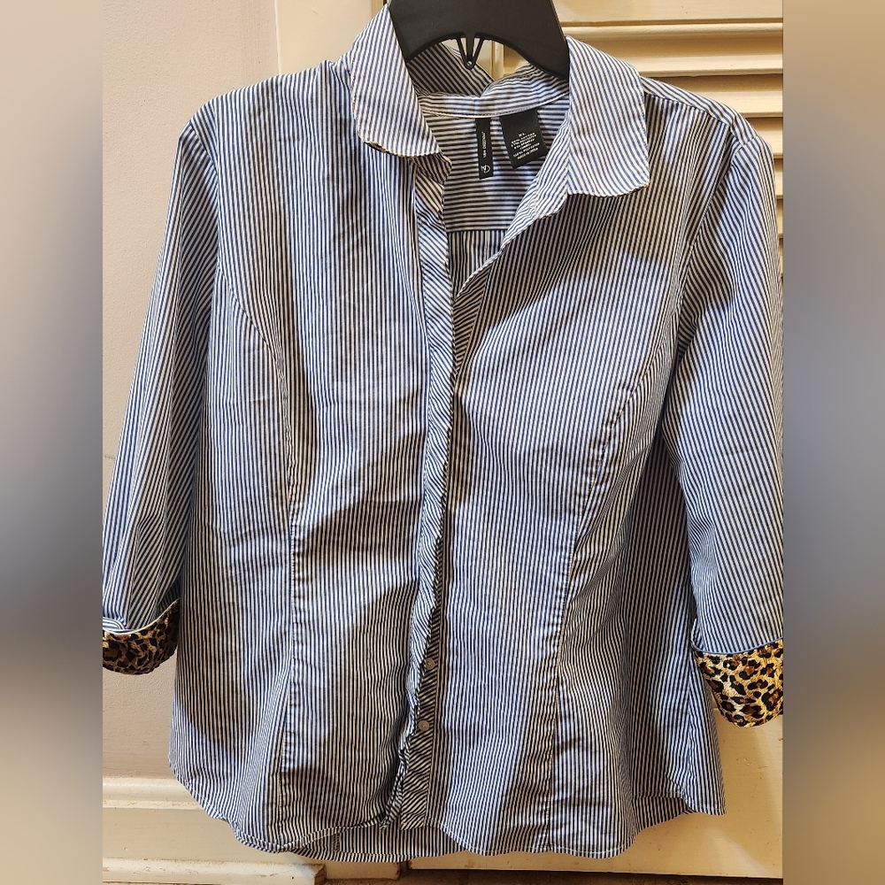Ladies New Directions Blouse - Picture 9 of 10